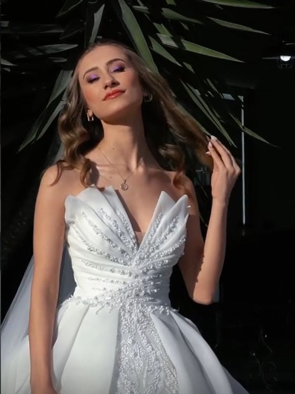 Hollywood Kuaför & Güzellik Salonu