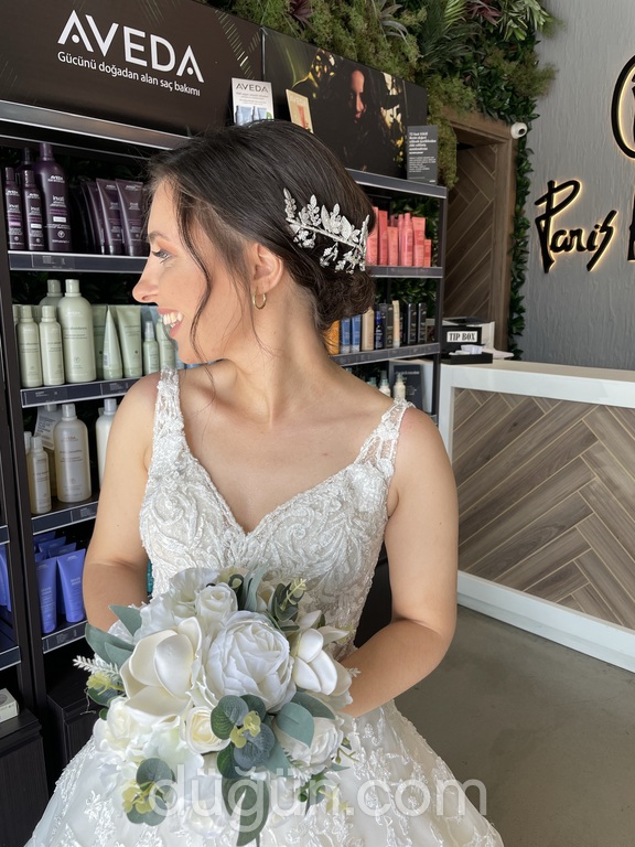 Paris Kuaför İncek Aveda