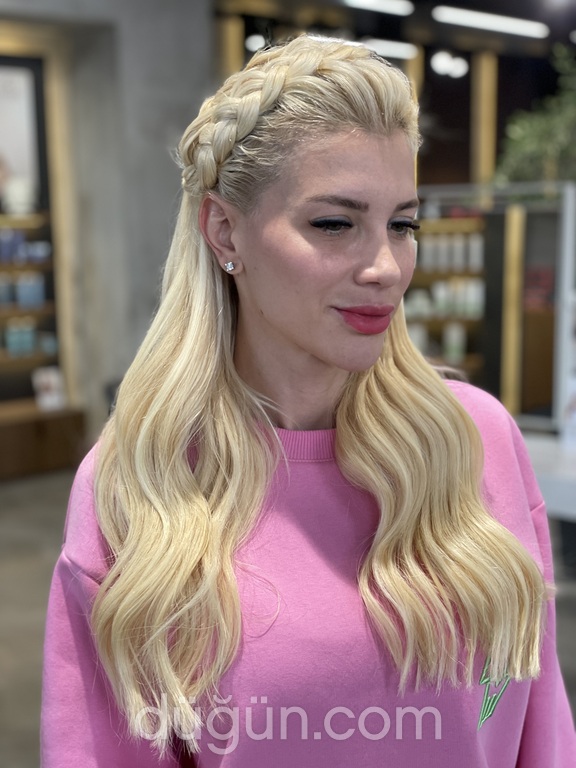 Paris Kuaför İncek Aveda