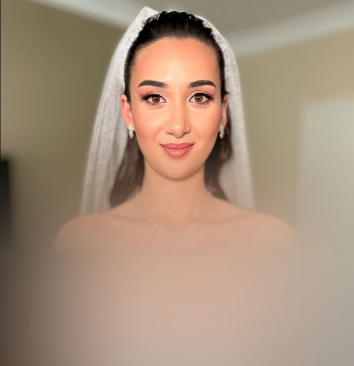 Make Up Be Hot Profesyonel Makyaj ve Saç