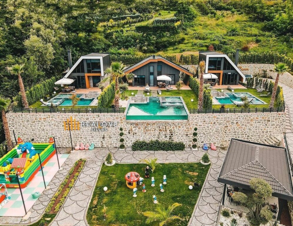 Real Love Villas