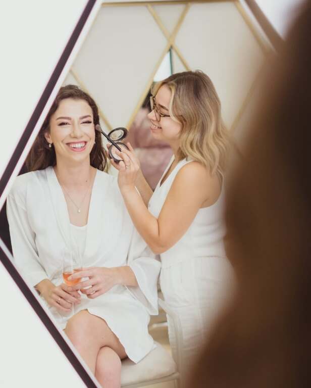 Ecem Erciyas Pro Make Up Artist