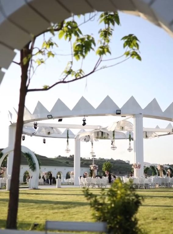 Davet-i Ala Kır Balo Salonu