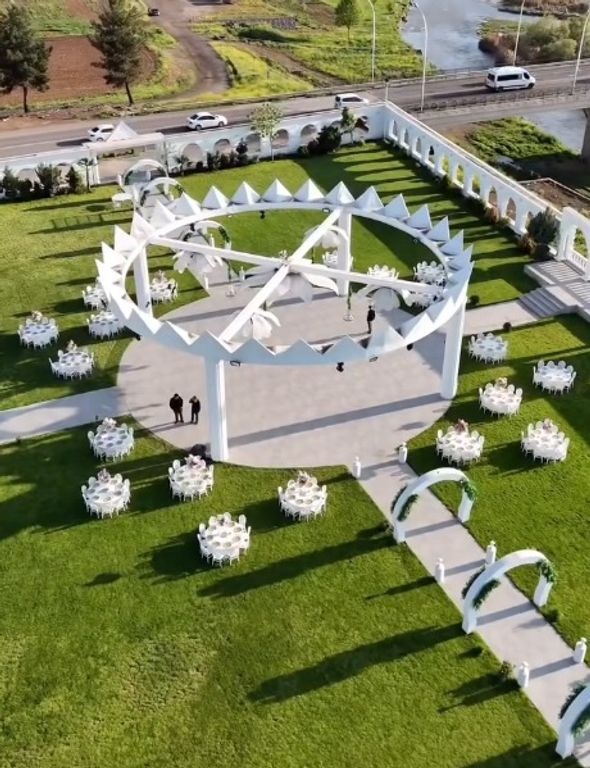 Davet-i Ala Kır Balo Salonu