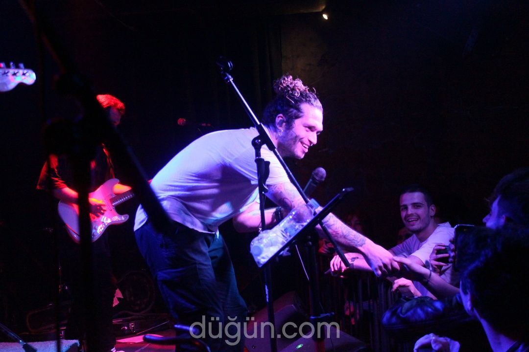 The Wall Saloon & Performance