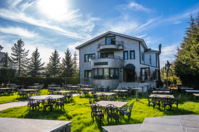 Konu Başka Risto Nozze 