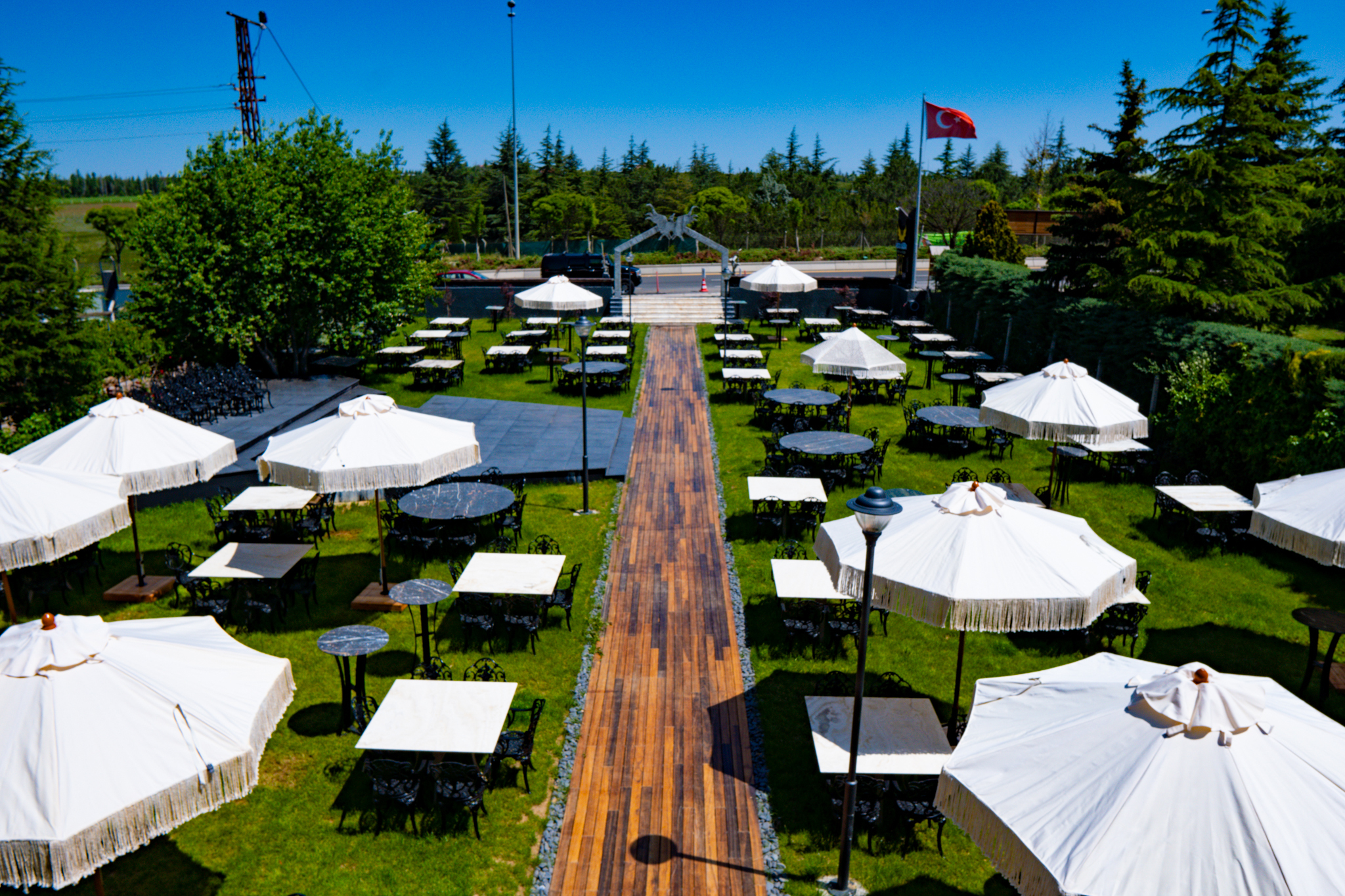 Konu Başka Risto Nozze 