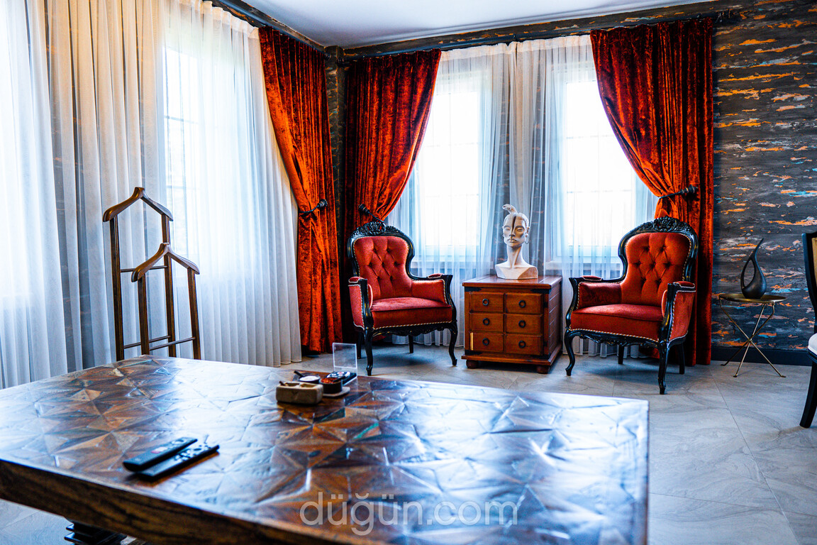 Konu Başka Risto Nozze 