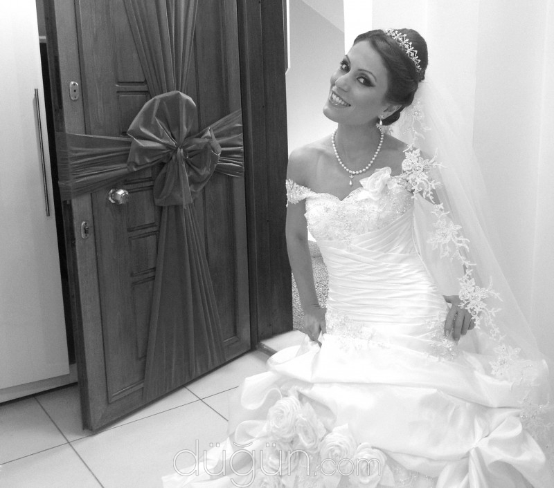 Oğuz Yanal Saç Tasarım ve Güzellik Salonu