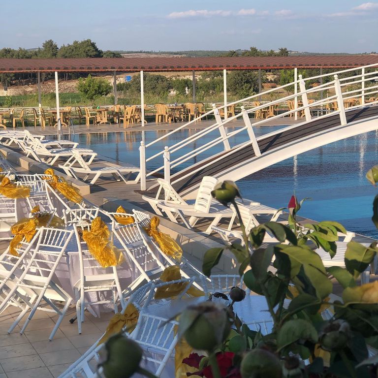 Hayal Yüzme Havuzları