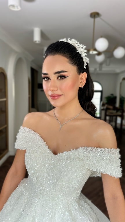 Zeynep Seyhan Makeup