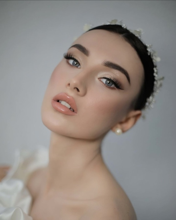 Zeynep Seyhan Makeup