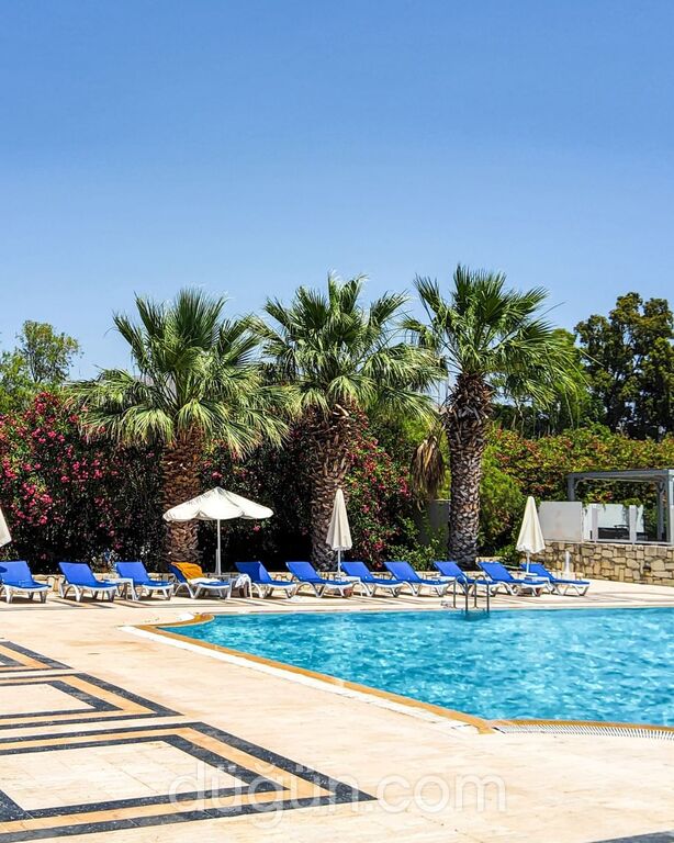 Ladonia Hotels Zemda