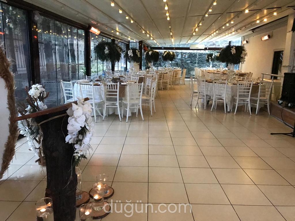 Şişli Öğretmenevi Nişantaşı Teras Nikah Sonrası Yemeği İstanbul