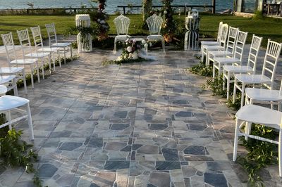 Caziz Cafe & Restaurant