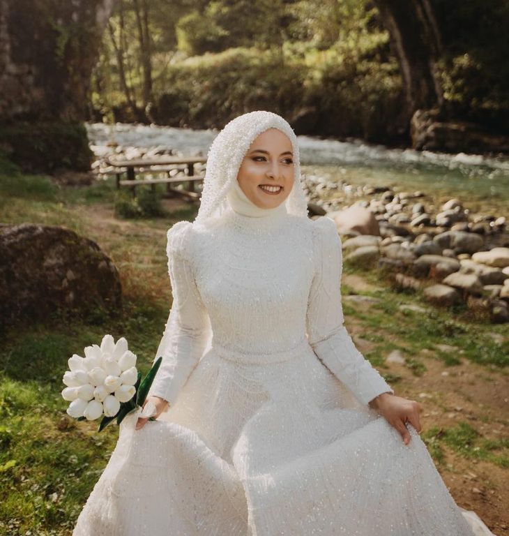 Kübra Seven Bridal