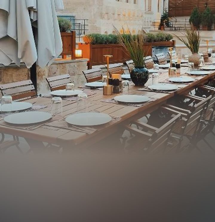 Gorgoli Lounge & Eatery