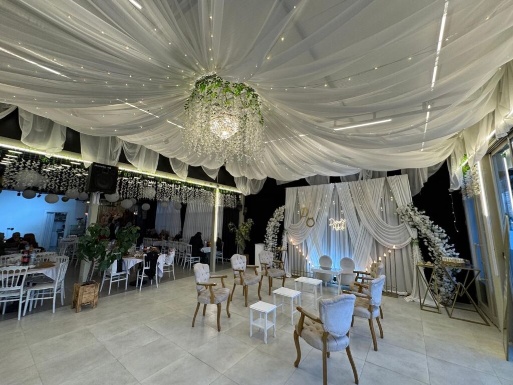Cafe En Terrasse