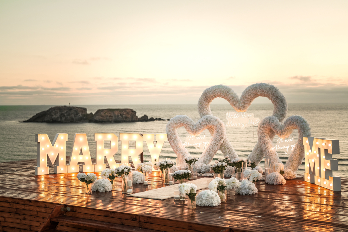 Yüzen Evv Evlilik Teklifi