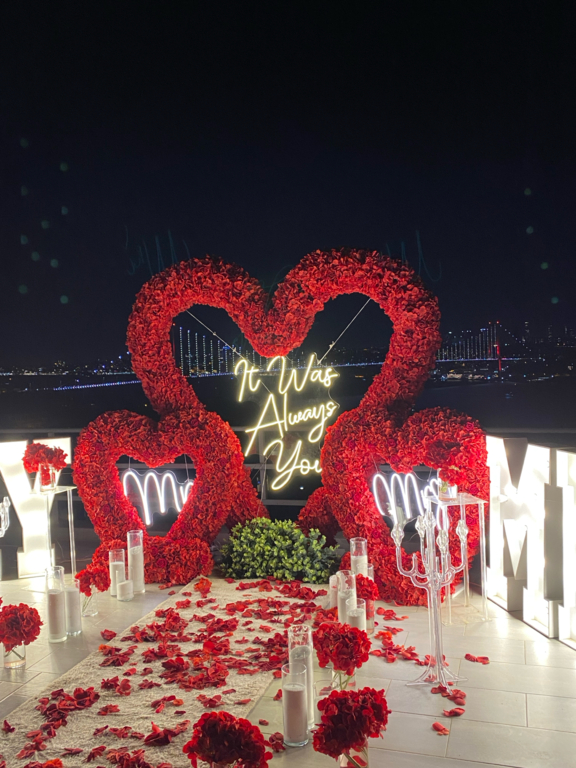 Yüzen Evv Evlilik Teklifi