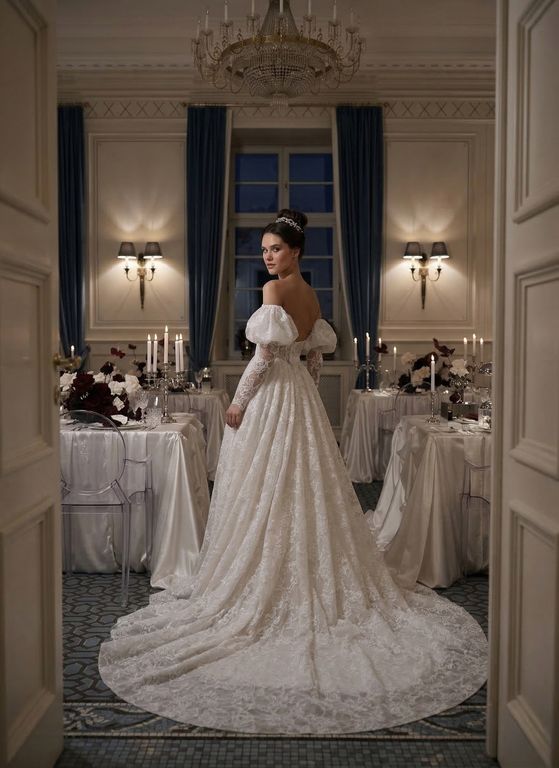 Zümra Prenses Kesim Straplez Vintage Gelinlik 4