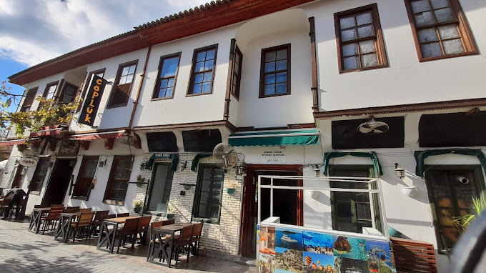 Çöplük Bar