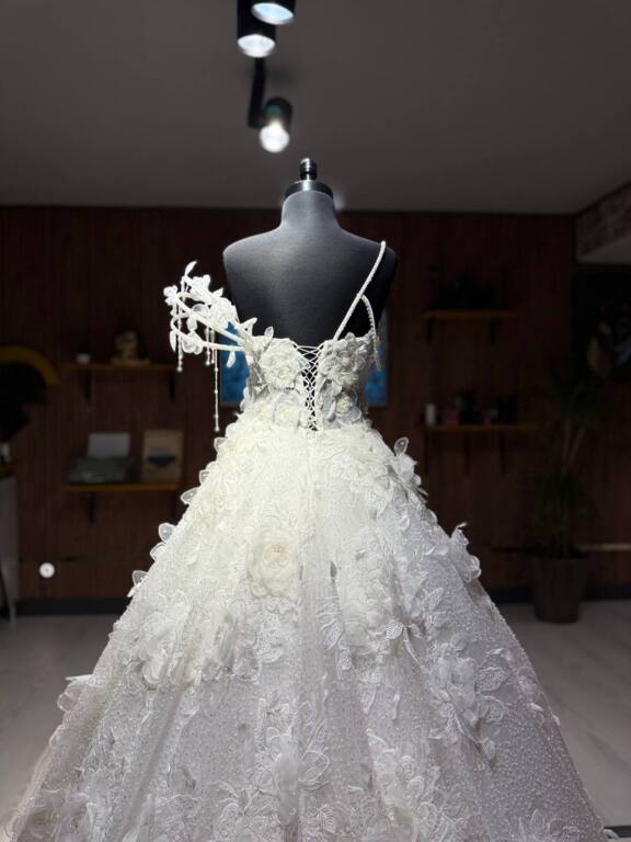 A KESİM GELİNLİK MODELİ - New Design. - 5