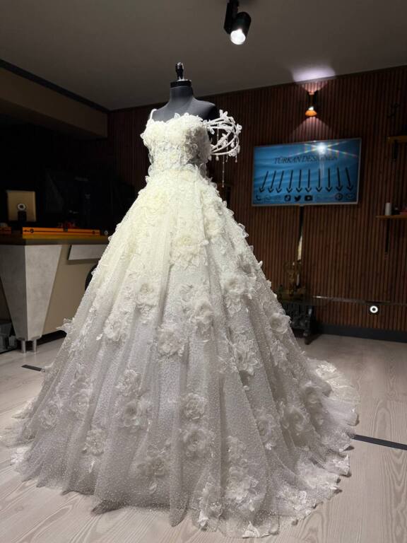 A KESİM GELİNLİK MODELİ - New Design. - 6