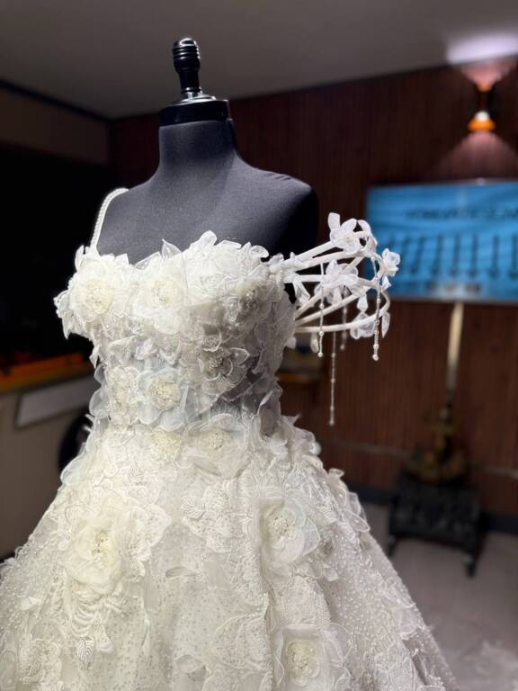 A KESİM GELİNLİK MODELİ - New Design. - 7