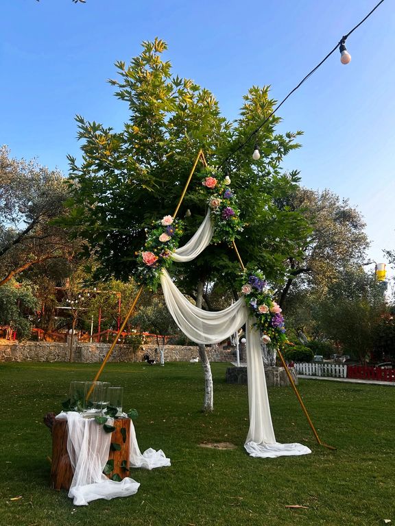 Bereket Çiftliği Renkli Bahçe