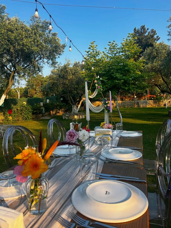 Bereket Çiftliği Renkli Bahçe