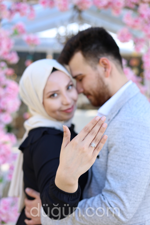 Riva Cam Ev Evlilik Teklifi