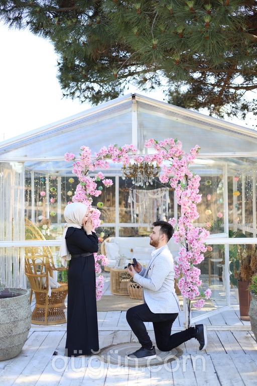 Riva Cam Ev Evlilik Teklifi