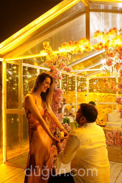 Riva Cam Ev Evlilik Teklifi