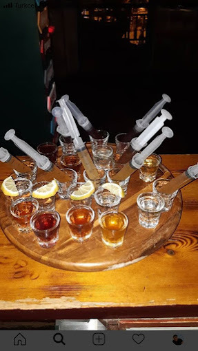 Queen Terrace Cafe & Bar