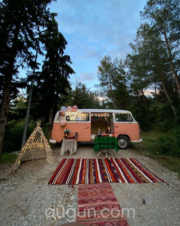 Flamingo Bus Evlilik Teklifi