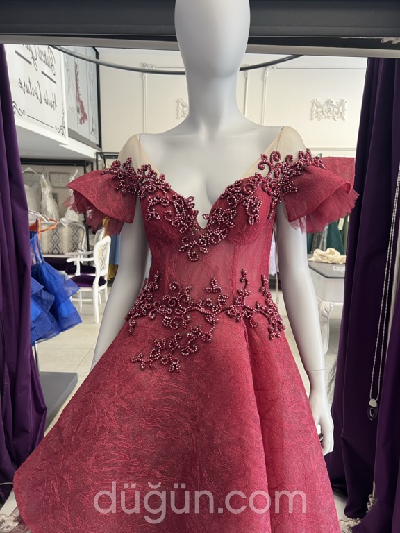 Burcu Güner Kına Elbisesi