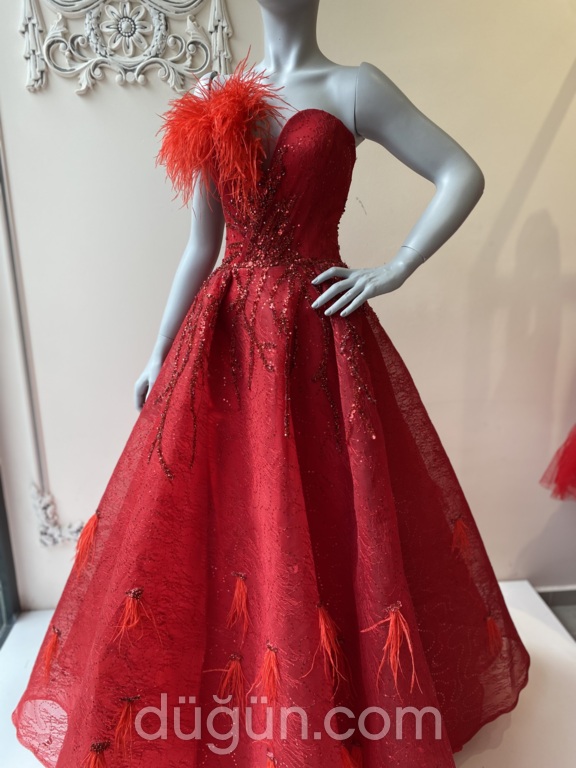 Burcu Güner Kına Elbisesi