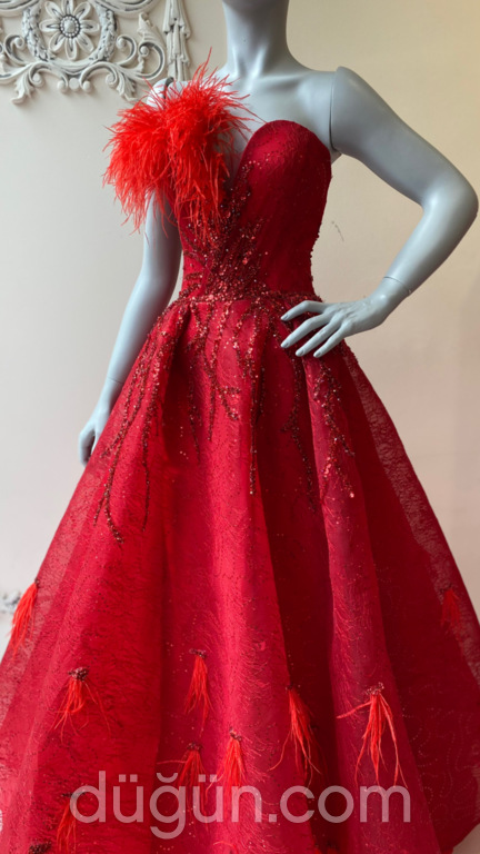 Burcu Güner Kına Elbisesi