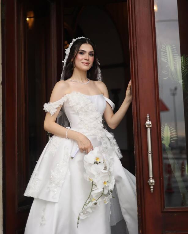 Süveyla Balasor Bridal