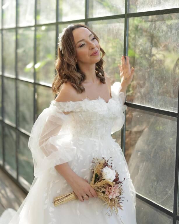 Süveyla Balasor Bridal