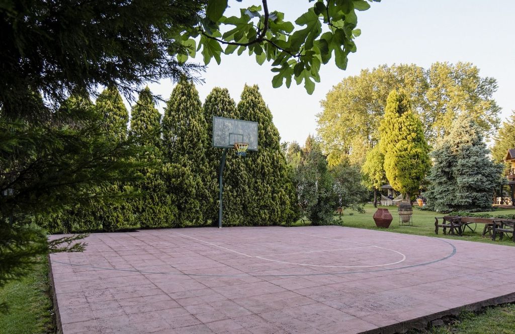 Sjemenka Houses