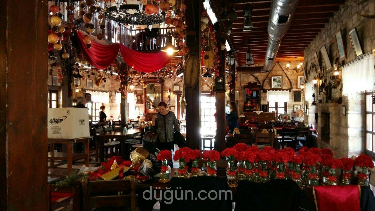 Nazlı Baysu Konsept Kına Organizasyon