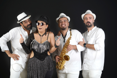 Dj Serap Çakmak ve Perküsyon Ekibi