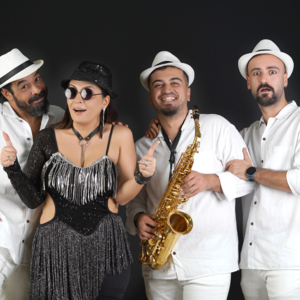 Dj Serap Çakmak ve Perküsyon Ekibi