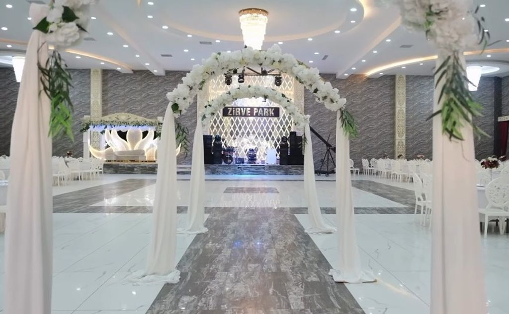 Zirve Park Düğün Salonu
