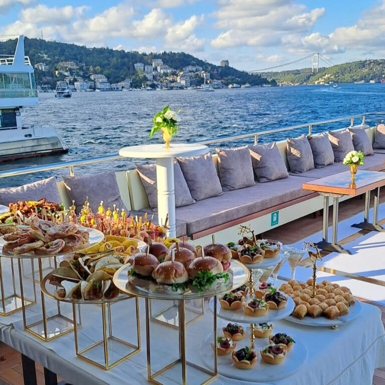 Ay Yıldız Vip Yacht