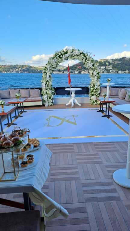 Ay Yıldız Vip Yacht