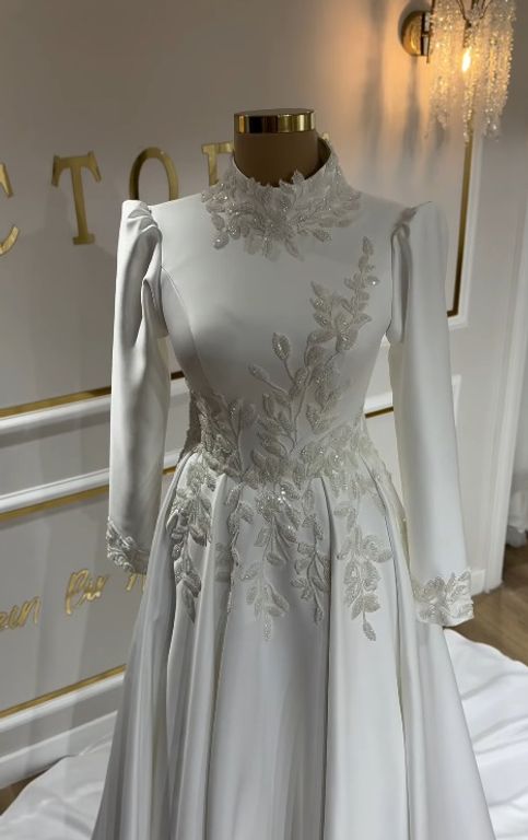 Victoria Wedding Dress