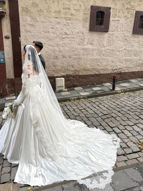 Victoria Wedding Dress